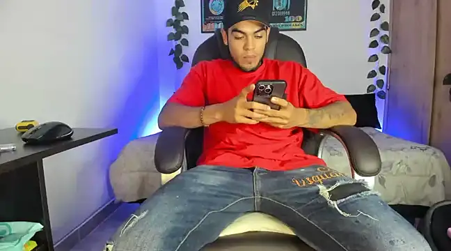 mikee scooth online show from 02.19.25