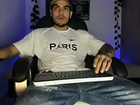 mikee scooth online show from 03.17.25