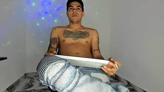 Snapshot of mikee_scooth chatting on 03.21.26 mikee scooth online show from 03.21.26