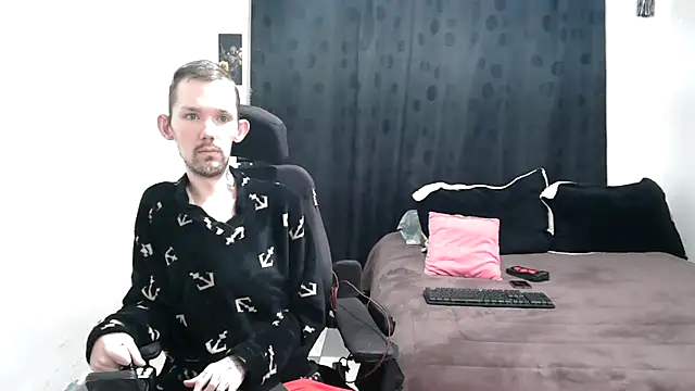 Sophia and Thomas online show from 02.20.25