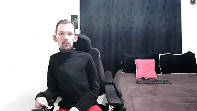 Sophia and Thomas online show from 03.02.25