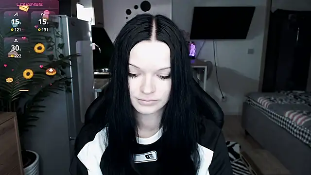 Snapshot of illililliilli chatting on 12.28.24 illililliilli online show from 12.28.24