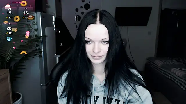 Snapshot of illililliilli chatting on 12.29.24 illililliilli online show from 12.29.24