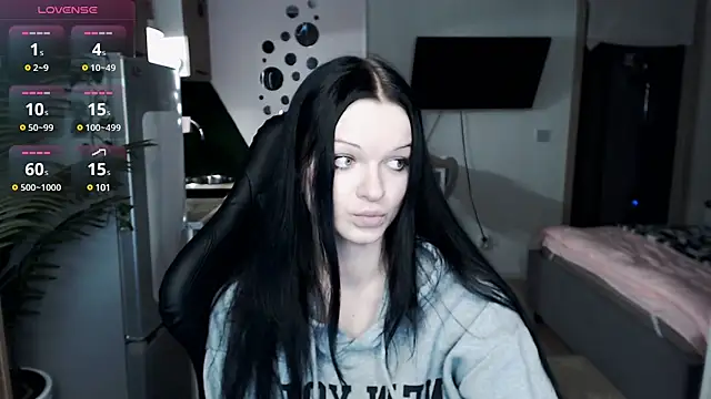 Snapshot of illililliilli chatting on 01.18.25 illililliilli online show from 01.18.25