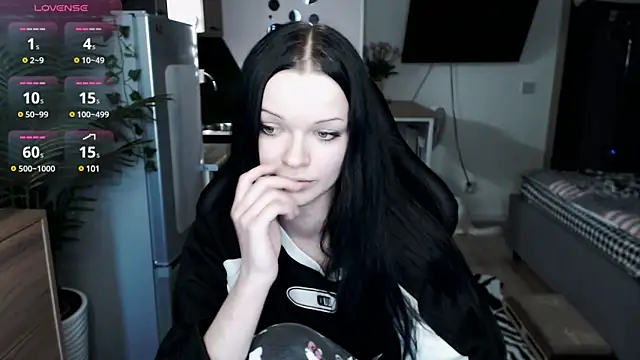 Snapshot of illililliilli chatting on 01.26.25 illililliilli online show from 01.26.25