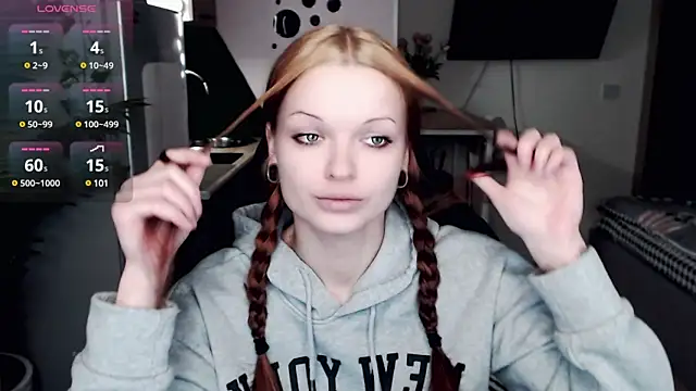 Snapshot of illililliilli chatting on 02.07.25 illililliilli online show from 02.07.25