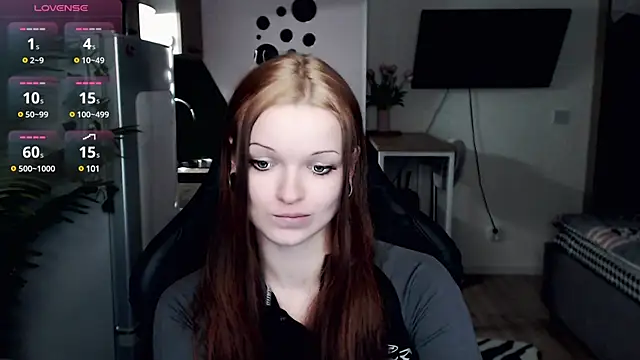 Snapshot of illililliilli chatting on 02.08.25 illililliilli online show from 02.08.25