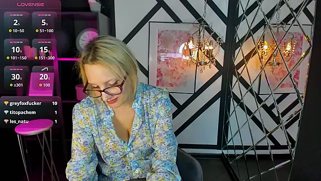 Queen Anna  online show from 01.31.26