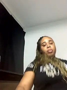 Snapshot of sexxycandyred chatting on 02.15.26 sexxycandyred online show from 02.15.26