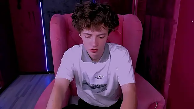 Snapshot of LukeSweet chatting on 02.07.26 LukeSweet online show from 02.07.26