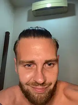Snapshot of Danjamez1892 chatting on 02.12.25 Danjamez1892 online show from 02.12.25