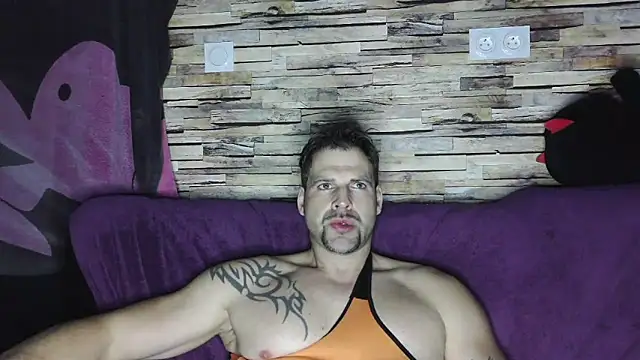 XxBigboybandxX online show from 02.26.25