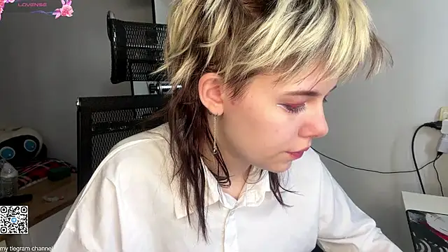 Snapshot of EngelAlman chatting on 02.07.26 EngelAlman online show from 02.07.26