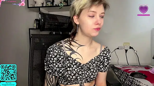 Snapshot of EngelAlman chatting on 02.20.26 EngelAlman online show from 02.20.26