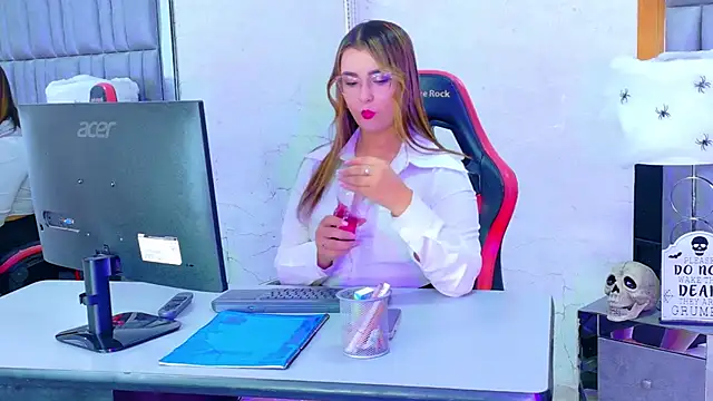 ZoehRoux online show from 10.10.25