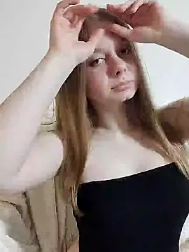 Snapshot of Ekaterina27 chatting on 01.28.25 Ekaterina27 online show from 01.28.25