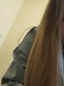 Snapshot of Ekaterina27 chatting on 03.03.25 Ekaterina27 online show from 03.03.25