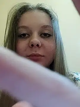 Snapshot of Ekaterina27 chatting on 03.05.25 Ekaterina27 online show from 03.05.25