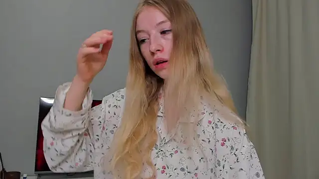 minidivaa  online show from 03.04.25