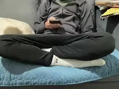 4small4inchlol online show from 02.24.25