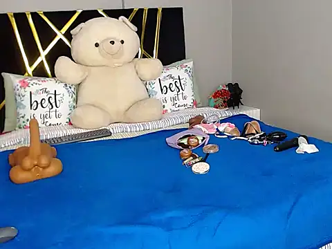 MissBigNipples online show from 10.22.25