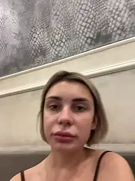 Snapshot of SandraCarter chatting on 02.05.26 SandraCarter online show from 02.05.26