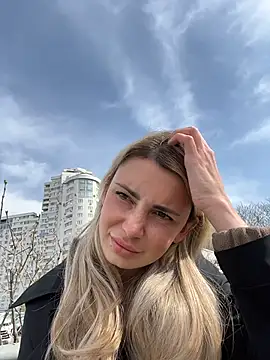 Snapshot of SandraCarter chatting on 03.19.26 SandraCarter online show from 03.19.26