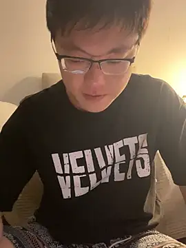 YoY-man online show from 02.02.25