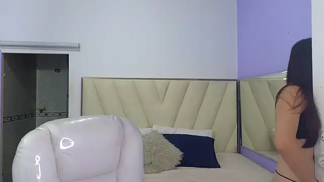 Snapshot of Sexy_paradise18_ chatting on 01.04.25 Sexy paradise18  online show from 01.04.25