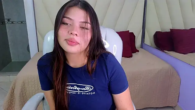 Snapshot of Sexy_paradise18_ chatting on 01.17.25 Sexy paradise18  online show from 01.17.25