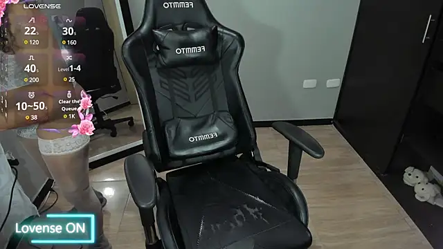 MeganDaviees online show from 02.10.25