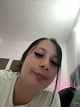 Libia James online show from 03.11.26