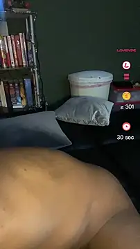 Snapshot of SexxyreddMale chatting on 12.12.24 SexxyreddMale online show from 12.12.24
