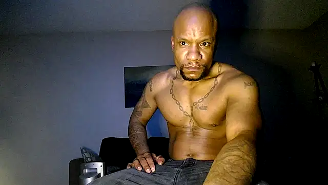 Snapshot of SexxyreddMale chatting on 02.26.25 SexxyreddMale online show from 02.26.25