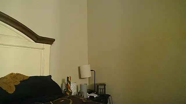 Snapshot of SexxyreddMale chatting on 03.20.25 SexxyreddMale online show from 03.20.25