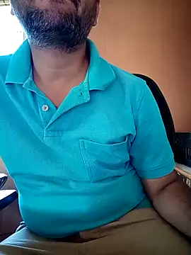 Snapshot of daddy_indian chatting on 03.11.25 daddy indian online show from 03.11.25