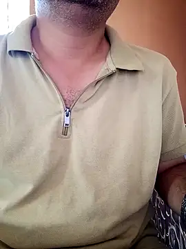 Snapshot of daddy_indian chatting on 03.17.25 daddy indian online show from 03.17.25