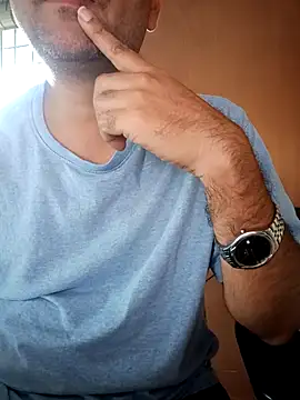 Snapshot of daddy_indian chatting on 10.07.25 daddy indian online show from 10.07.25