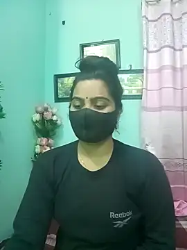 Snapshot of Amisha-2 chatting on 01.01.25 Amisha-2 online show from 01.01.25