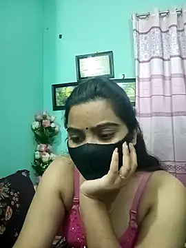 Snapshot of Amisha-2 chatting on 01.05.25 Amisha-2 online show from 01.05.25