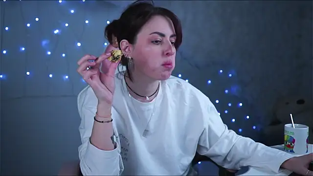 Snapshot of Lana__May chatting on 03.02.25 Lana May online show from 03.02.25