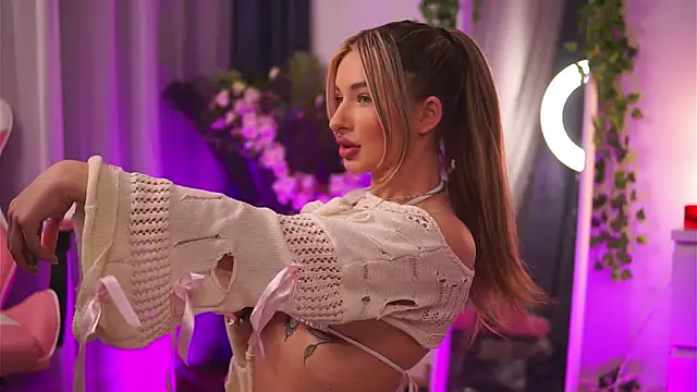 AvaShayy online show from 02.08.25