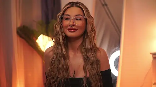 AvaShayy online show from 03.02.25