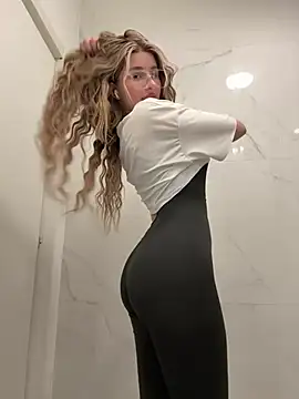 AvaShayy online show from 03.06.25