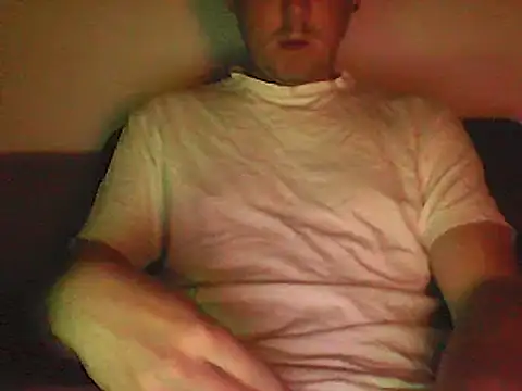 Snapshot of Sunnygun0 chatting on 03.22.25 Sunnygun0 online show from 03.22.25