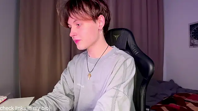 Snapshot of princeofsuccubs chatting on 01.15.25 princeofsuccubs online show from 01.15.25