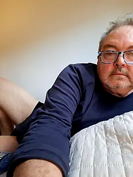 bluangelo online show from 11.28.25