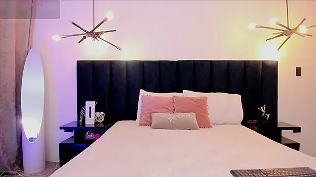 susyy7 online show from 01.10.26