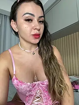 Snapshot of carol_amorim chatting on 03.16.26 carol amorim online show from 03.16.26