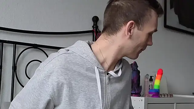 Snapshot of nickdtr chatting on 02.18.26 nickdtr online show from 02.18.26